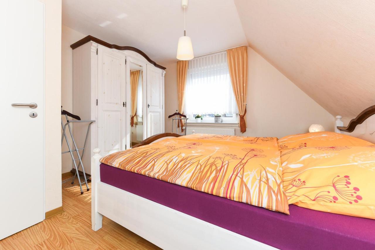 Ferienwohnung Im Haus Weinstock Esens Ngoại thất bức ảnh