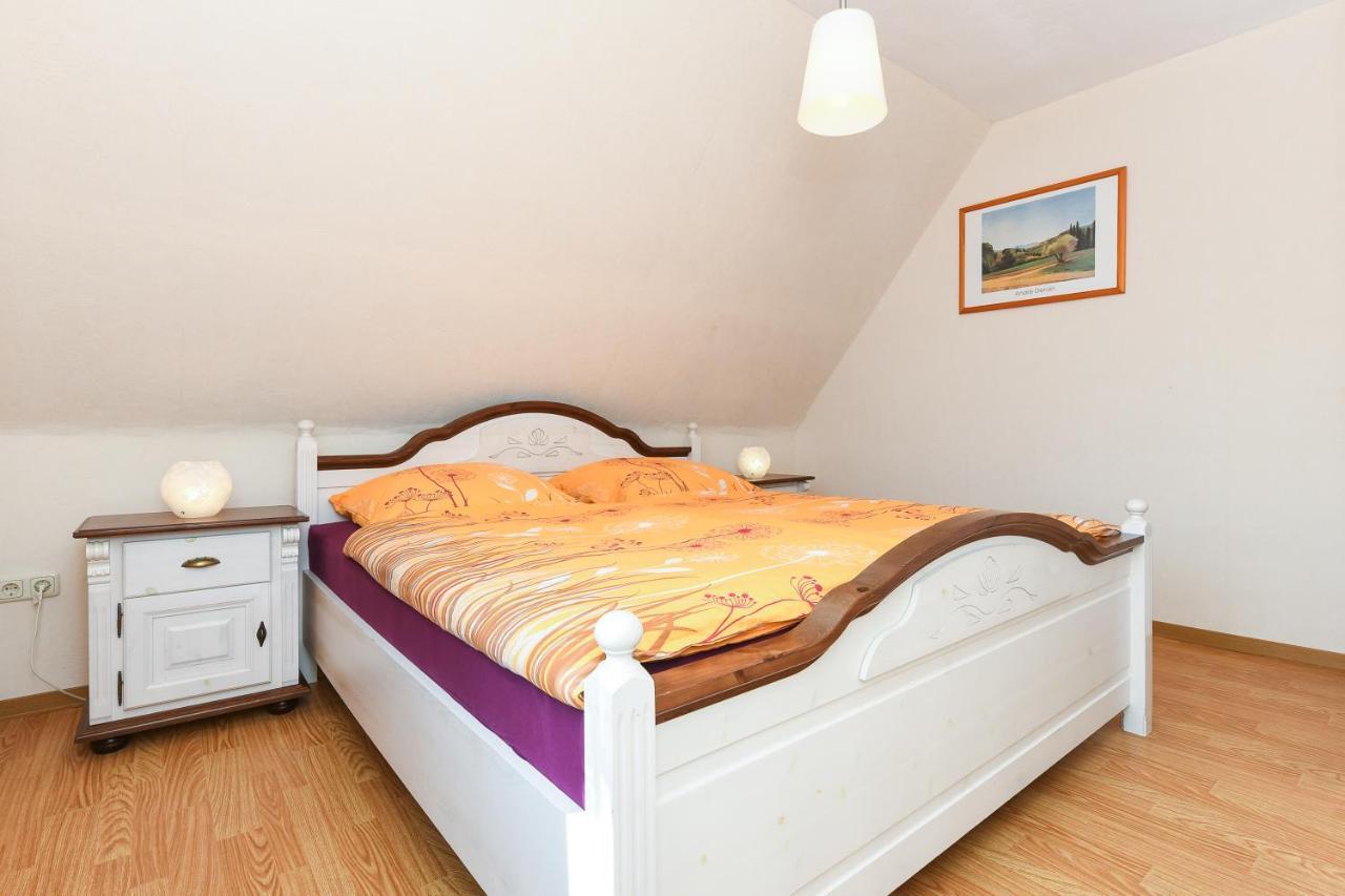 Ferienwohnung Im Haus Weinstock Esens Ngoại thất bức ảnh